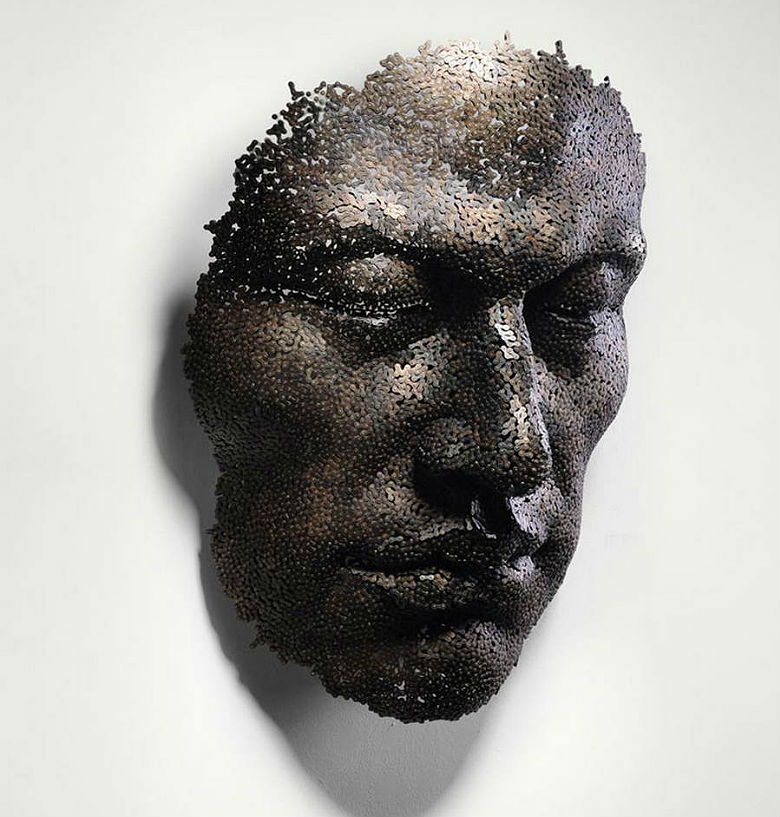 Young-Deok Seo chain art sculptures.